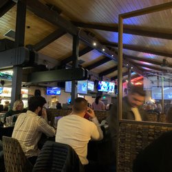 Time Out Ale House - Huge bar