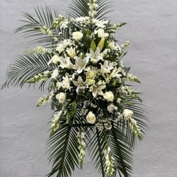Golden Poppy Florist 2 - Easter week