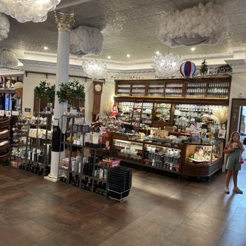 The Stanley Chocolate Factory - Inside - Chocolatiers & Shops Near Me - Estes Park, Colorado The Stanley Chocolate Factory - Inside - Chocolatiers & Shops Near Me - Estes Park, Colorado
