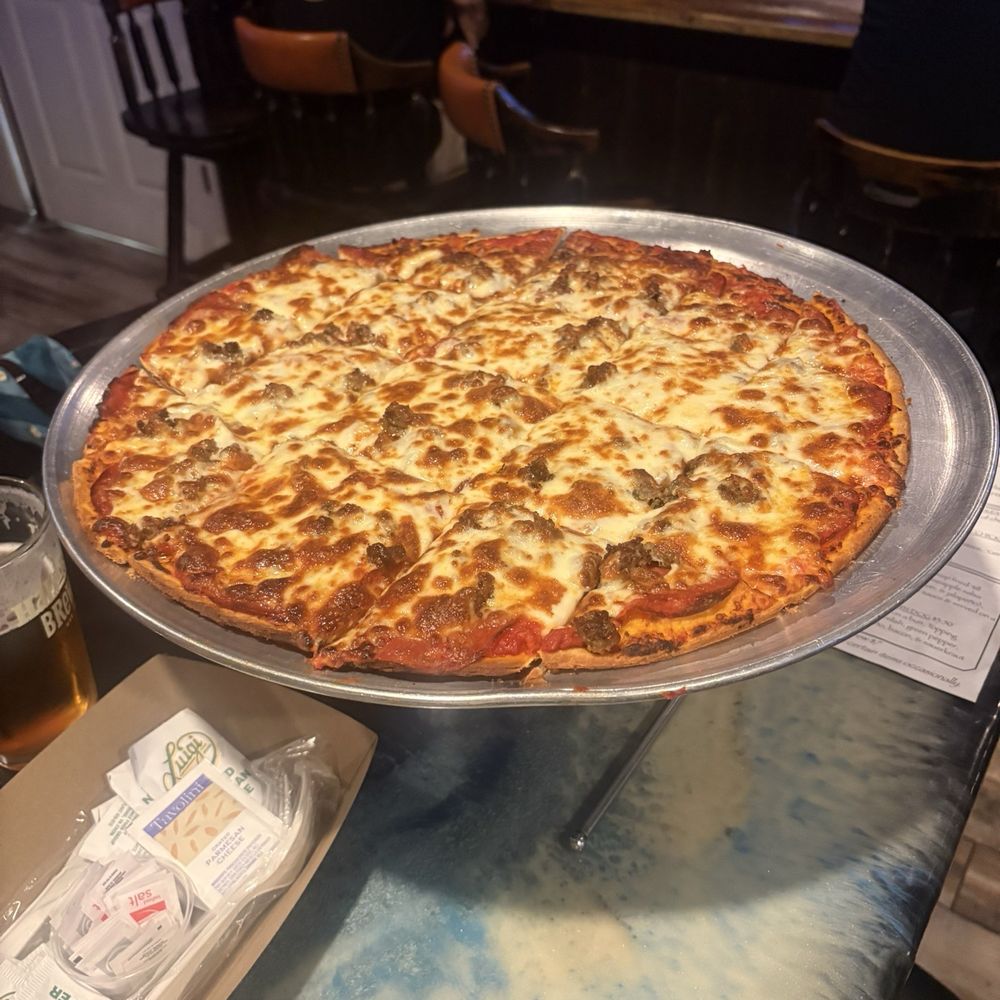 Main Street Pub & Eatery - Pepperoni and sausage pizza. - Pizza Near Me - Hendersonville, Tennessee Main Street Pub & Eatery - Pepperoni and sausage pizza. - Pizza Near Me - Hendersonville, Tennessee