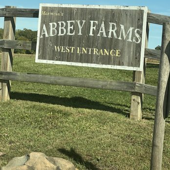 Abbey Farms - West Entrance sign - Pumpkin Patches Near Me - Aurora, Illinois Abbey Farms - West Entrance sign - Pumpkin Patches Near Me - Aurora, Illinois