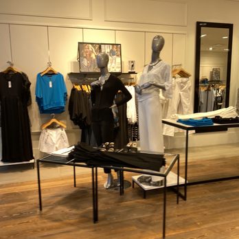 White House Black Market - Women's Clothing Near Me - Boca Raton, Florida White House Black Market - Women's Clothing Near Me - Boca Raton, Florida