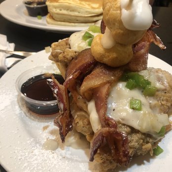 Maple Leaf Diner - Fried Steak Breakfast - American Near Me - Dallas, Texas Maple Leaf Diner - Fried Steak Breakfast - American Near Me - Dallas, Texas
