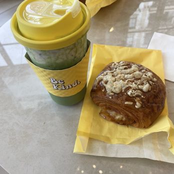 La La Land - Coffee & Tea Near Me - Glendale, California