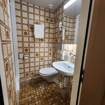 Hotel Ambassador - Single room - Hotels Near Me - Brig, VS