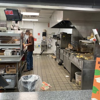 Burger King - No workers doing anything g. - Burgers Near Me - Tremonton, Utah Burger King - No workers doing anything g. - Burgers Near Me - Tremonton, Utah