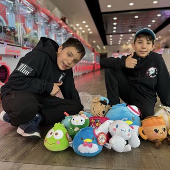 Claw Daddy Arcade - More plushies - Arcades Near Me - San Diego, California