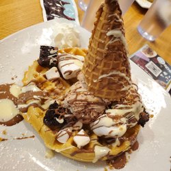 D Spot Dessert Cafe