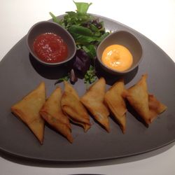 GinYuu - Samosa Curry 4,50€