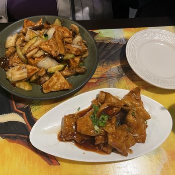 Ginmiya - Hunan Spicy Dumplings (6) and Fried Bean Curd with Mixed Vegetables - Chinese Near Me - Lancaster, Pennsylvania