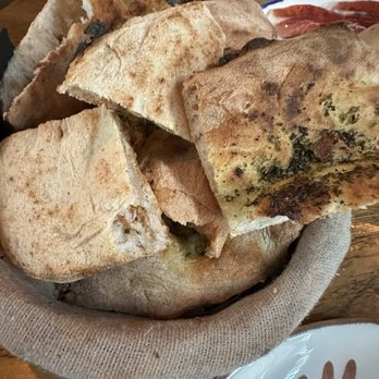 Le Favole - Focaccia - excellent - Italian Near Me - València, V Le Favole - Focaccia - excellent - Italian Near Me - València, V