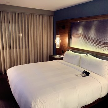 Seattle Airport Marriott - Heavenly bed - Hotels Near Me - Seattle, Washington