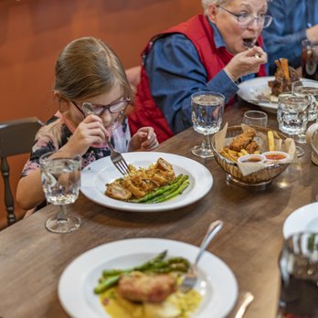 Weiss' Gasthaus - Family friendly and kid approved! - German Near Me - South Bend, Indiana Weiss' Gasthaus - Family friendly and kid approved! - German Near Me - South Bend, Indiana