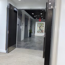 Medical Group - Midtown - Elevators
