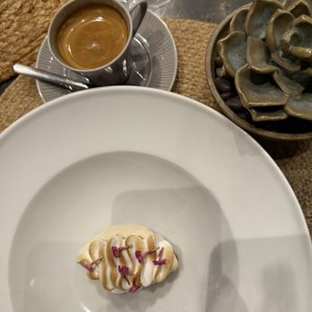 Limosneros - Amazing dessert so at least they ended on a good note - Mexican Near Me - Ciudad de México, DIF Limosneros - Amazing dessert so at least they ended on a good note - Mexican Near Me - Ciudad de México, DIF
