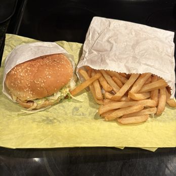 Gresham Burrito Shop - Cheeseburger $6.25 and fry's $2.75 - Mexican Near Me - Gresham, Oregon