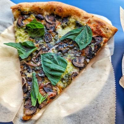 Stevie's Famous Burien by null