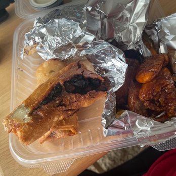 Chili's - Egg rolls were burnt so bad had to throw away - Bars Near Me - Macon, Georgia