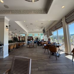 Compass by Margaritaville - The dining room