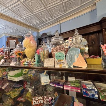 Eddie's Sweet Shop - Display candy - Desserts Near Me - Forest hills, New York Eddie's Sweet Shop - Display candy - Desserts Near Me - Forest hills, New York