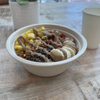 Pura Vida Miami - Bali Crunch - Sandwiches Near Me - Miami Beach, Florida