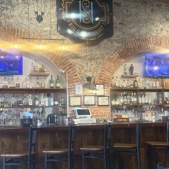 Stone House Cafe - Inside of the restaurant - Cafes Near Me - Saint Thomas, Virgin Islands