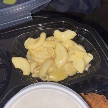 Southern Komfort Kitchen - This is the Mac and cheese. Where is the cheese? - Southern Near Me - La Porte, Texas
