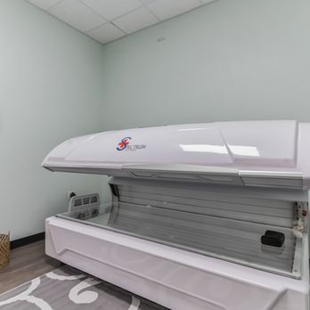 Top Shape Fitness SPB - Full Spectrum Light Bed - 12 minute sessions - Gyms Near Me - St Pete Beach, Florida Top Shape Fitness SPB - Full Spectrum Light Bed - 12 minute sessions - Gyms Near Me - St Pete Beach, Florida