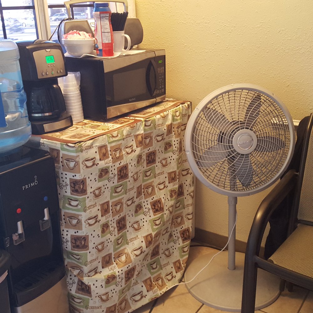 Swift Smog - Have a seat and a beverage while you wait. - Smog Check Stations Near Me - San Jacinto Ca, California Swift Smog - Have a seat and a beverage while you wait. - Smog Check Stations Near Me - San Jacinto Ca, California