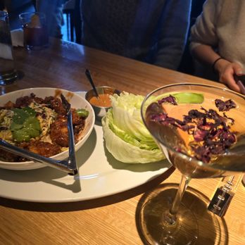 Doc B's Restaurant + Bar - Drink and chicken - New American Near Me - Chicago, Illinois