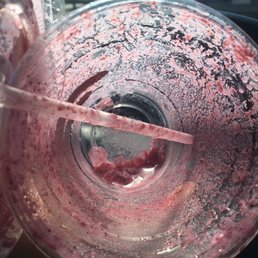 Ice chunks in my $8+ small smoothie Ice chunks in my $8+ small smoothie