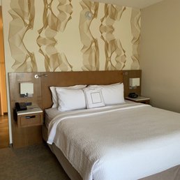 Queen bed
