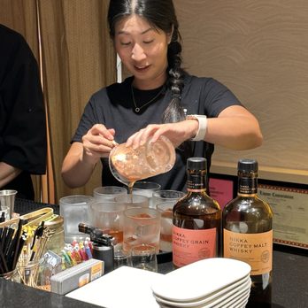 TORO - Sushi Bars Near Me - Honolulu, Hawaii