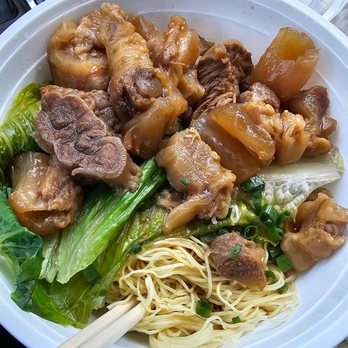 Hong Kong Island Cafe - Beef brisket & tendon noodle soup. Soft beef, tendon melts in your mouth, & good quality noodles that I've never had for a while. - Hong Kong Style Cafe Near Me - Honolulu, Hawaii Hong Kong Island Cafe - Beef brisket & tendon noodle soup. Soft beef, tendon melts in your mouth, & good quality noodles that I've never had for a while. - Hong Kong Style Cafe Near Me - Honolulu, Hawaii