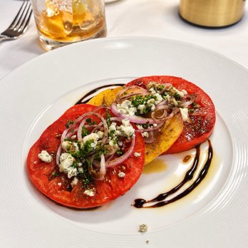 Kismet Restaurant - Heirloom tomato salad - Wine Bars Near Me - Vancouver, Washington