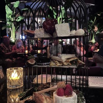 Vanderpump A Paris - Birdcage Aux Fromages - French Near Me - Las Vegas, Nevada Vanderpump A Paris - Birdcage Aux Fromages - French Near Me - Las Vegas, Nevada