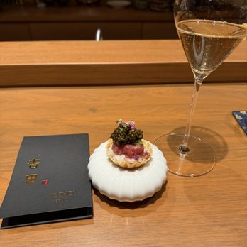 Yoshida Omakase - Sushi Bars Near Me - Boston, Massachusetts Yoshida Omakase - Sushi Bars Near Me - Boston, Massachusetts