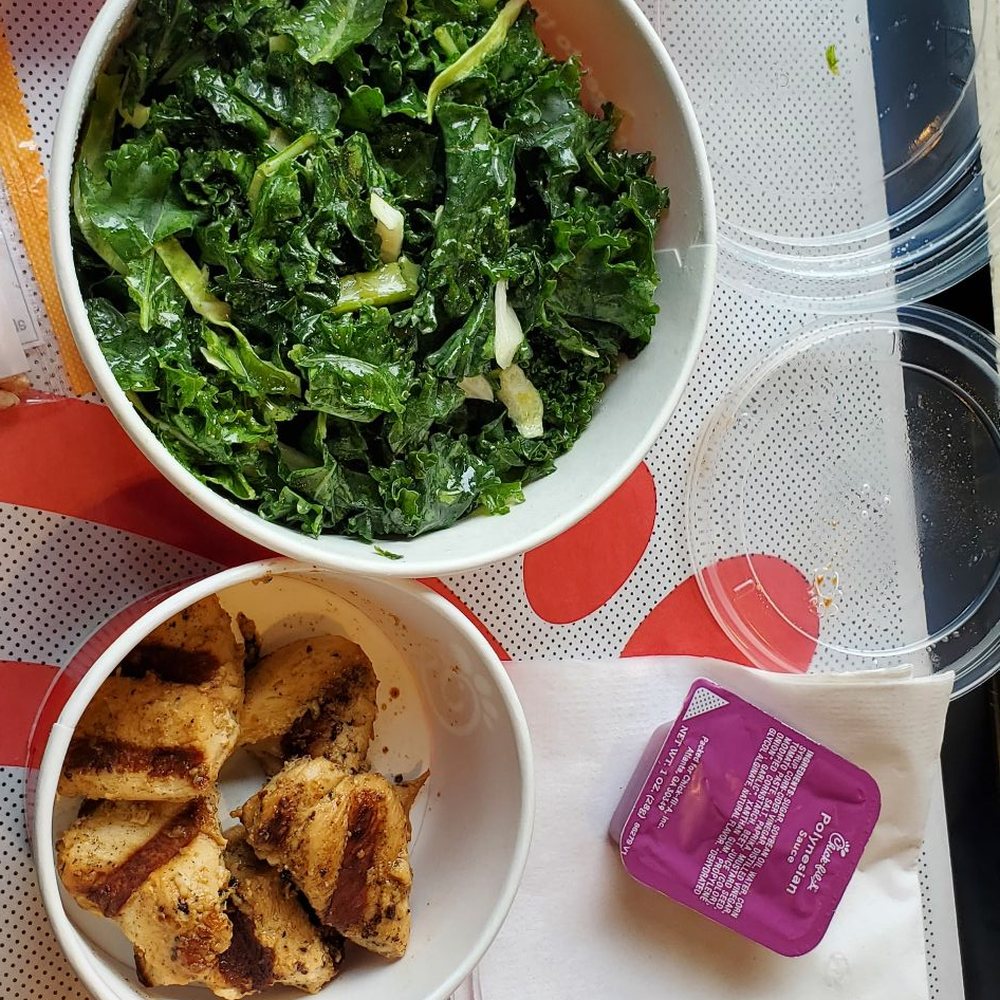 Grilled nuggets and kale salad