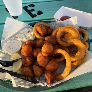 High Tides At Snack Jack - Sweet scallops! With onion rings and hush puppy - Seafood Near Me - Flagler Beach, Florida High Tides At Snack Jack - Sweet scallops! With onion rings and hush puppy - Seafood Near Me - Flagler Beach, Florida