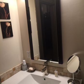Trinity Hotel Restaurant - Bathroom - Hotels Near Me - Carlsbad, New Mexico Trinity Hotel Restaurant - Bathroom - Hotels Near Me - Carlsbad, New Mexico