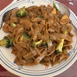 Wasana's Thai Restaurant - Pad see ew