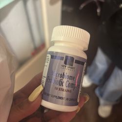 Zen Wellness By Cecily - She sales this