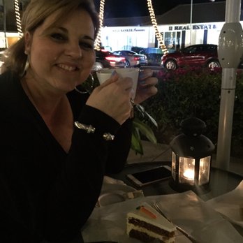 Lemon Tree Inn - Tea time - Hotels Near Me - Naples, Florida
