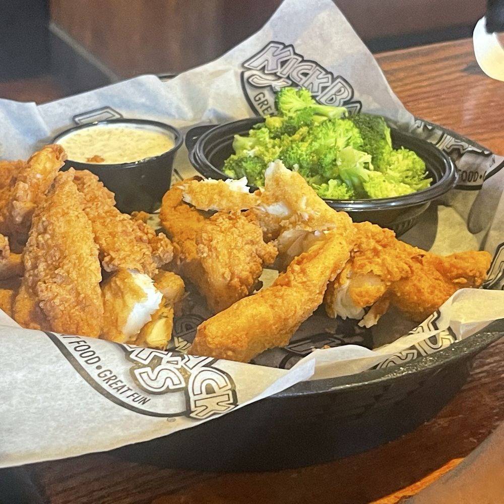 Kickback Jack's - Flounder & Broccoli - American Near Me - Fayetteville, North Carolina