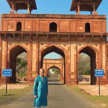 Mayas Fashion - Sherwani is worn at Fatehpur-Sikri - Women's Clothing Near Me - Newark, California Mayas Fashion - Sherwani is worn at Fatehpur-Sikri - Women's Clothing Near Me - Newark, California
