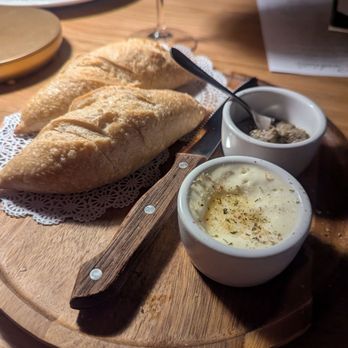La Serre - Complimentary bread with butter or olive tapenade - French Near Me - Chicago, Illinois
