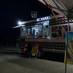 Churros El Kora - There food truck is very nice !