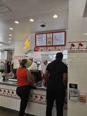 In-N-Out Burger by null