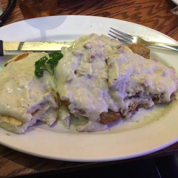 The Windmill - Chicken fried steak was OK - Salad Near Me - Soledad, California