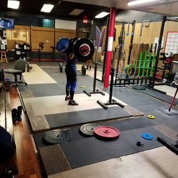 Long Beach Weightlifting - Admiring Sandra doing back squats 10repeats.. - Trainers Near Me - Long Beach, California Long Beach Weightlifting - Admiring Sandra doing back squats 10repeats.. - Trainers Near Me - Long Beach, California